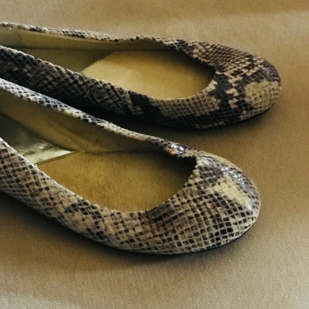 Michael Kors flats